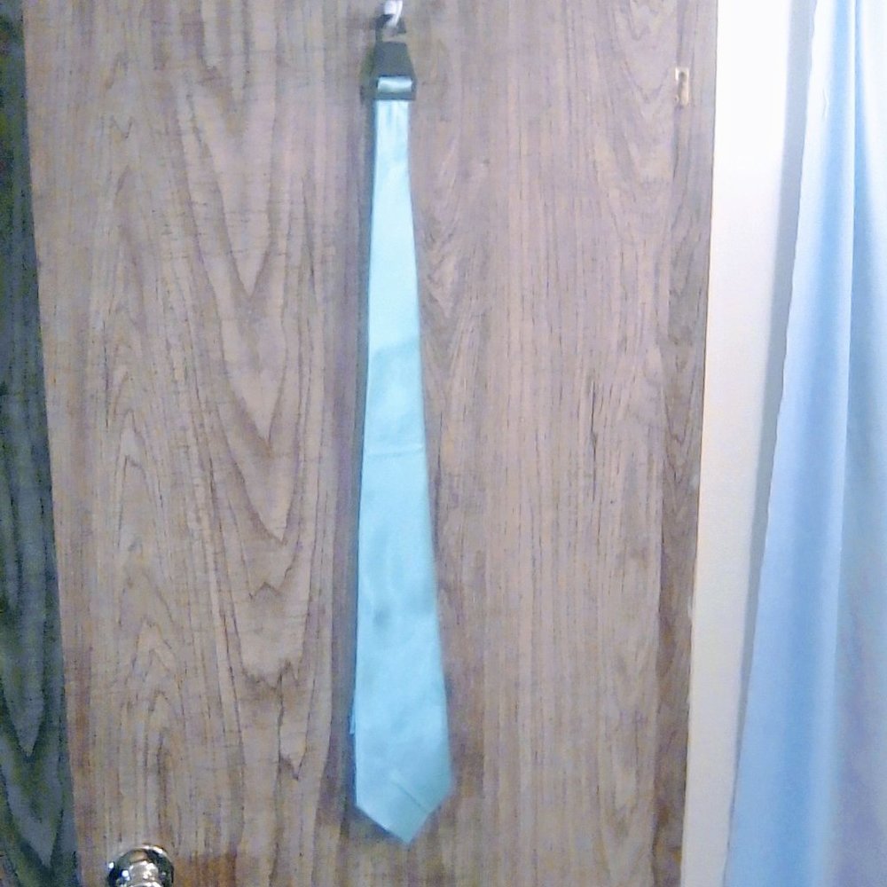 Mens Berlioni of Italy Tie and pocket square, New without tags in green